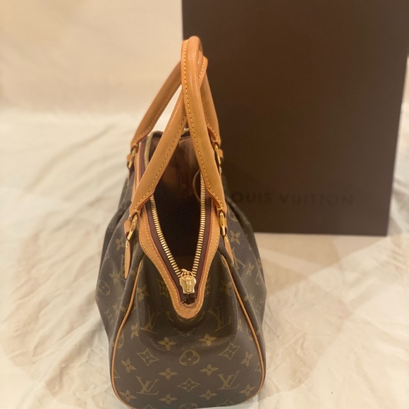 Louis Vuitton Tivoli PM Handbag - Picture 3 of 9